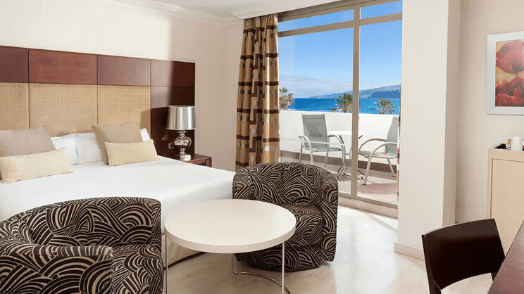 XTRA Room Panoramic Frontal Sea View 